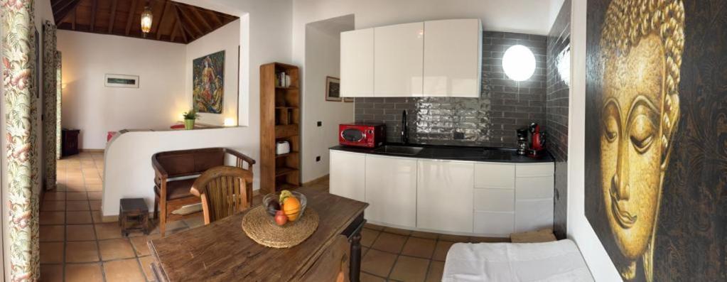Ferienwohnung La Galeria Calera Exterior foto